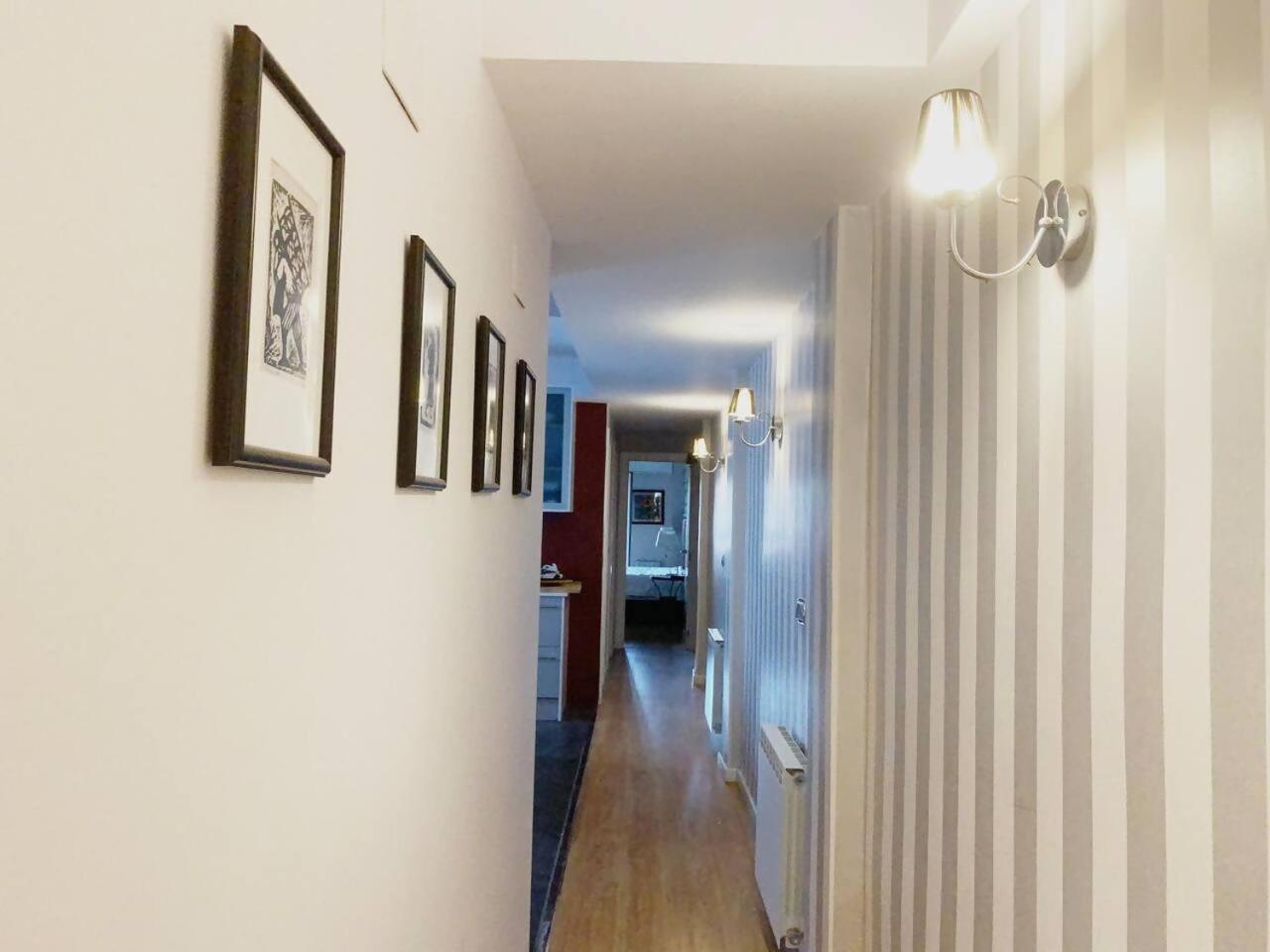 Appartamento Un Hogar En El Centro Con Parking Gratuito Saragozza Esterno foto